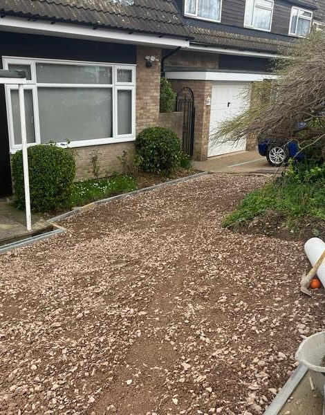 bushy block paved driveway with porcelain step 05